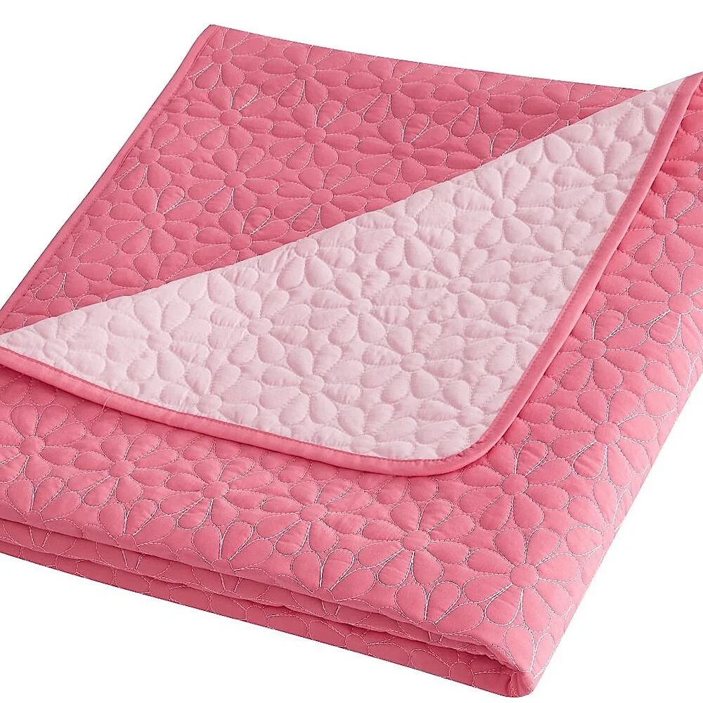 Reversible Embroidered Daisy Design 2 Piece Twin Quilt Set Pink & White NEW